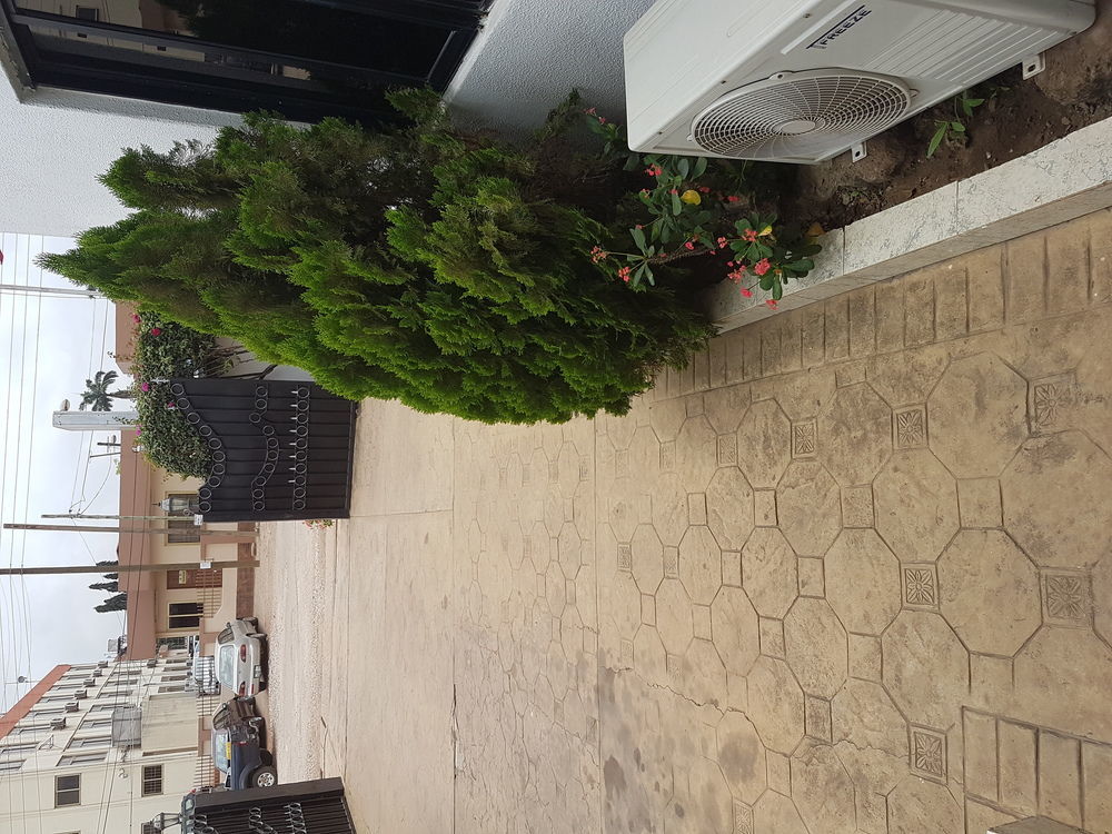 Hill View Hotel West Airport Άκρα Εξωτερικό φωτογραφία